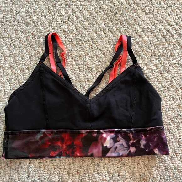 LULULEMON sports bra sz 6 - Picture 2 of 5
